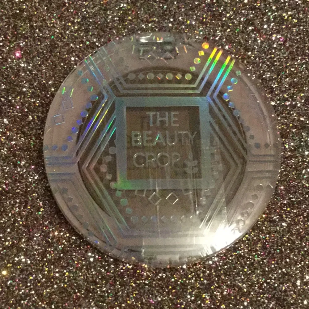 BNIP THE BEAUTY CROP Bronzer